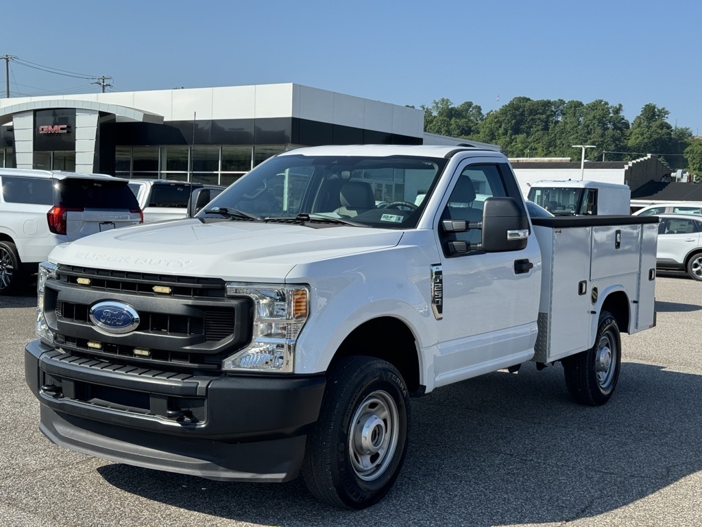 2022 FORD F250 XL in Saint Marys, WV