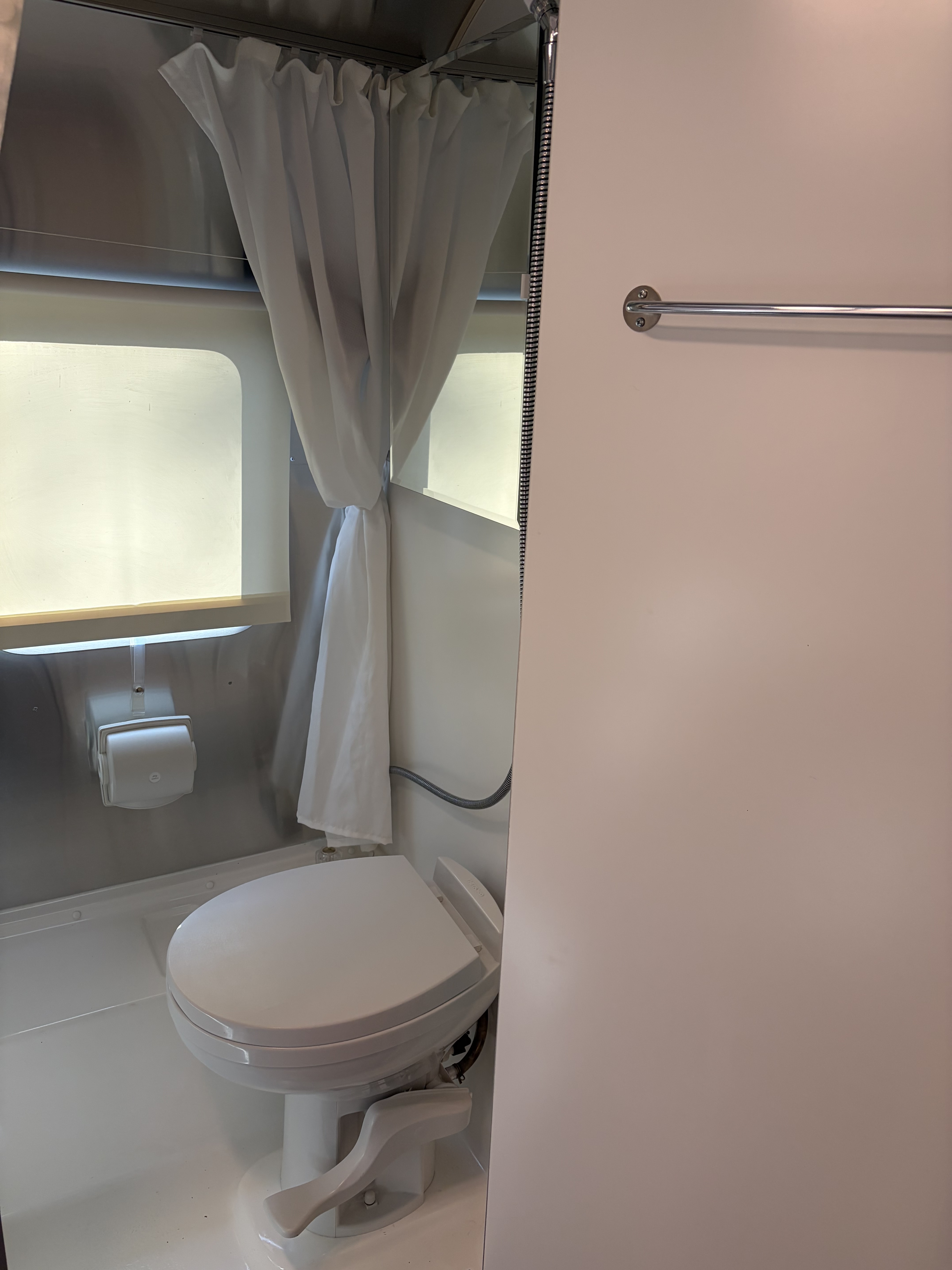 2022 Airstream BAMBI 16RB in kennesaw GA