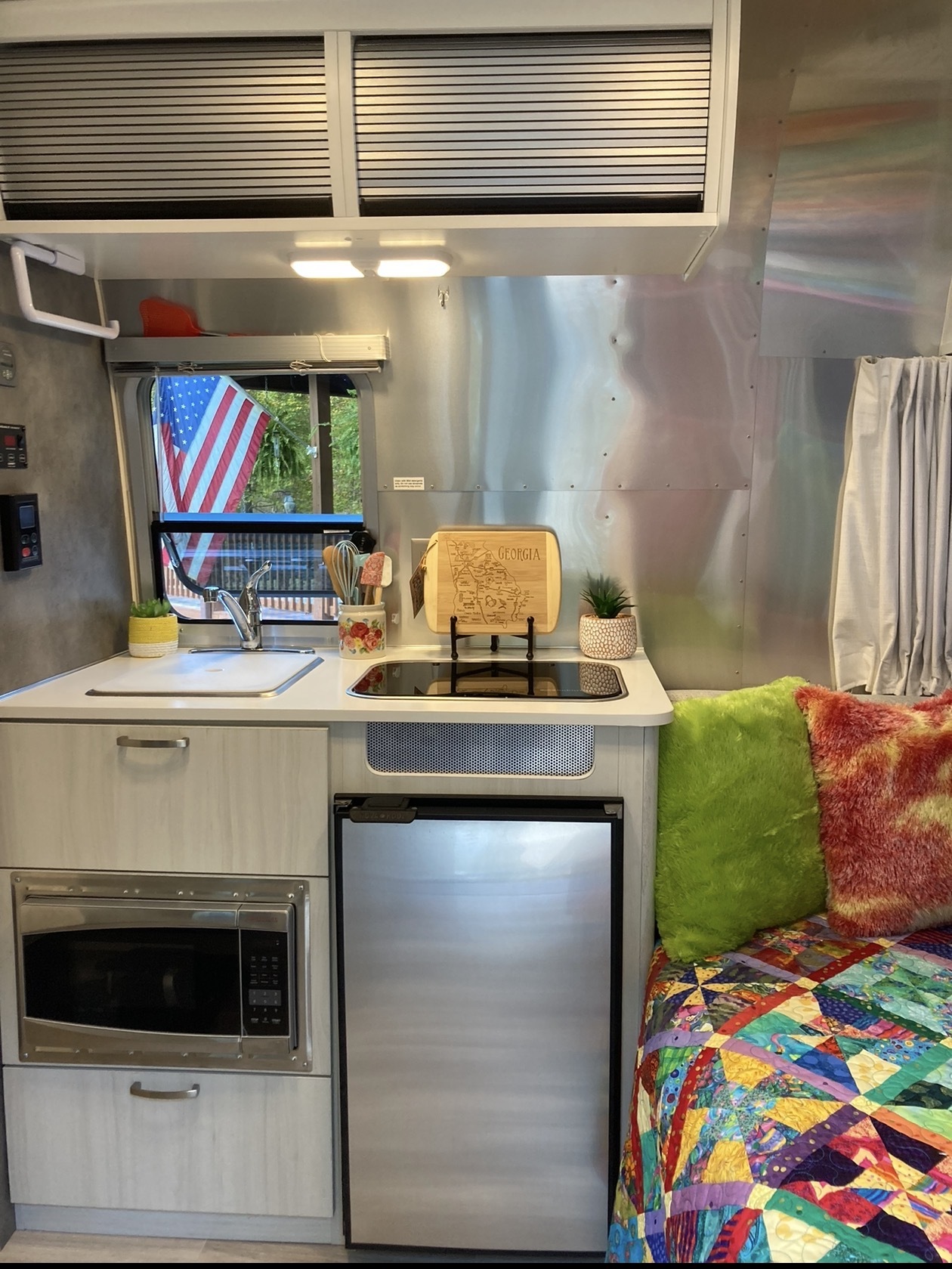 2022 Airstream BAMBI 16RB RV