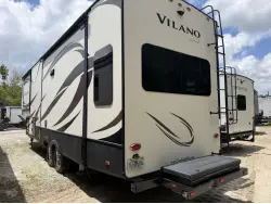2017 VANLEIGH VILANO 325 RL