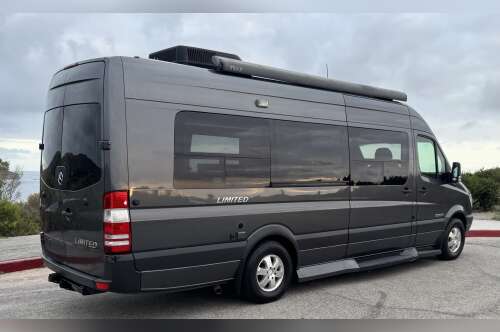 2009 Winnebago ERA 170XL in newport beach CA