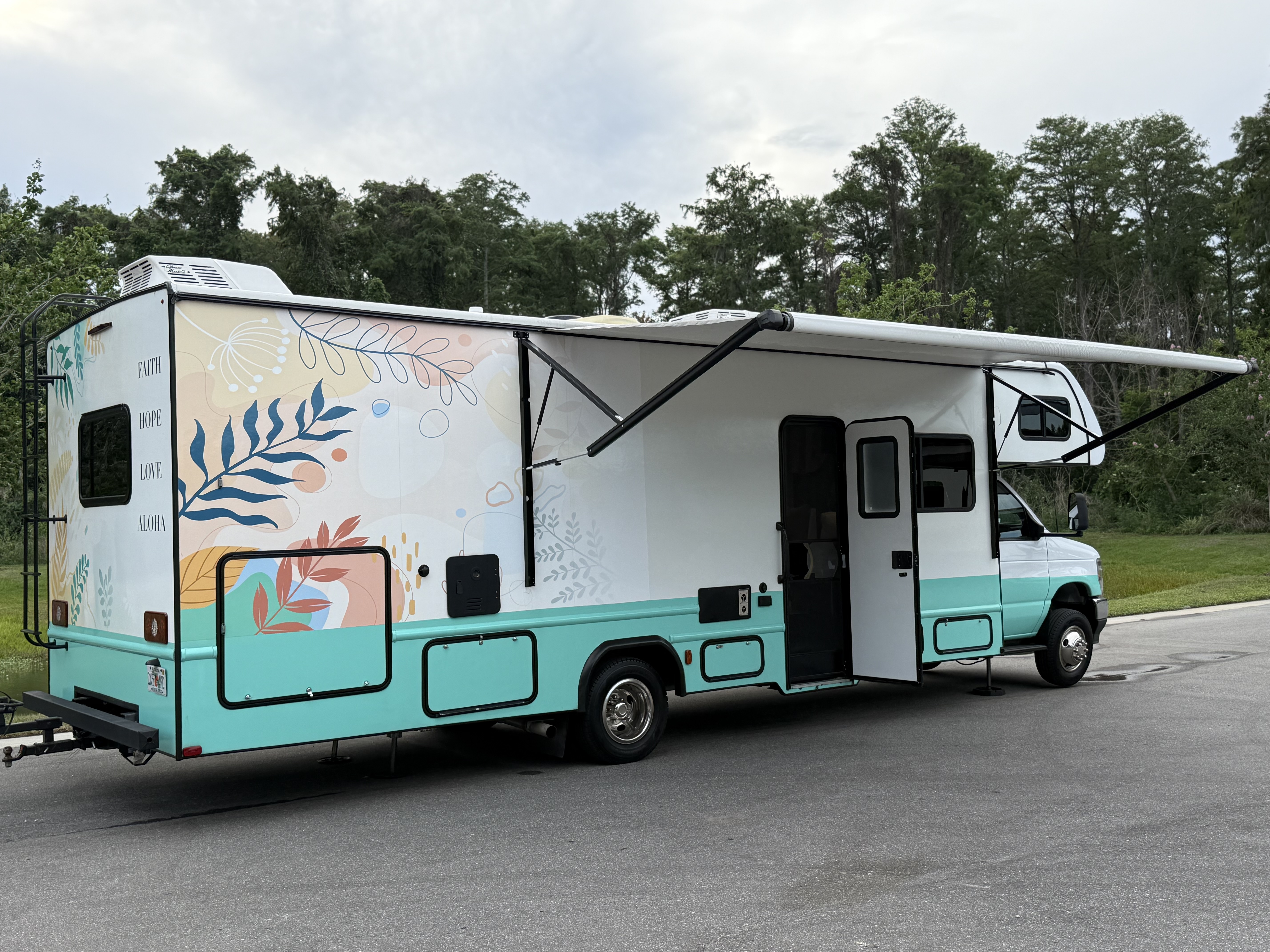2024 East To West ENTRADA 3100BF in kissimmee FL