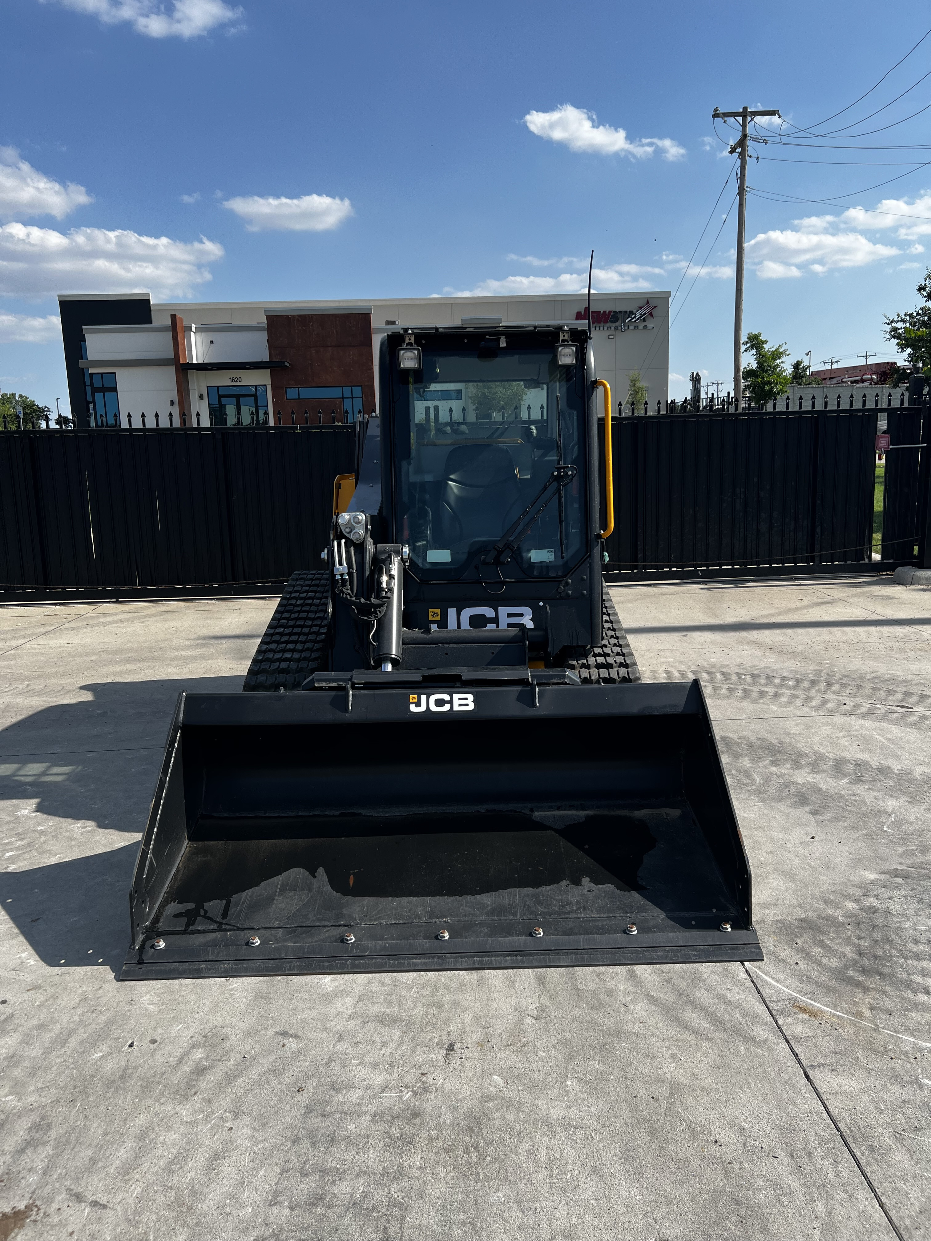 2025 JCB 215T in Lewisville, TX