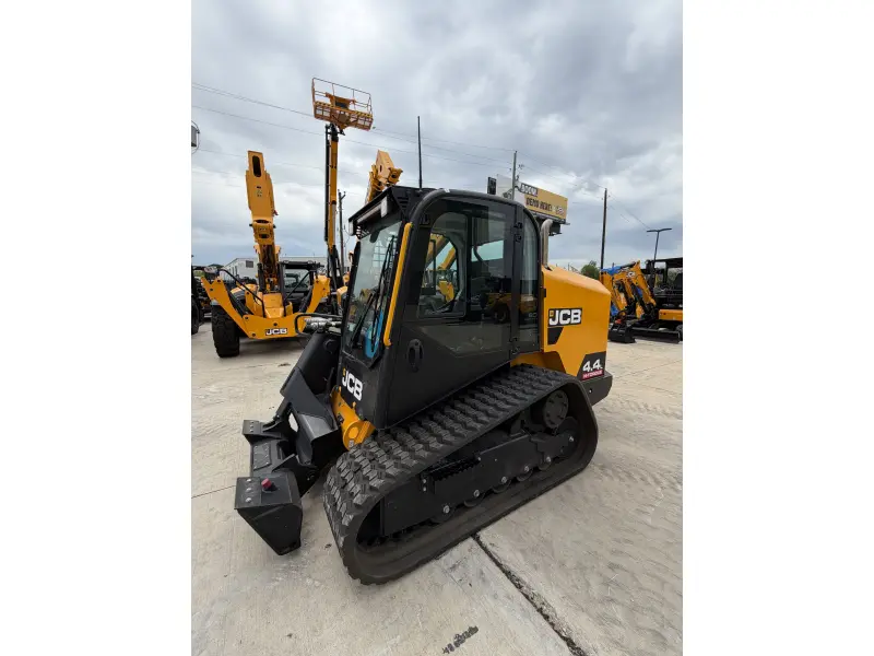 2026 JCB 400T