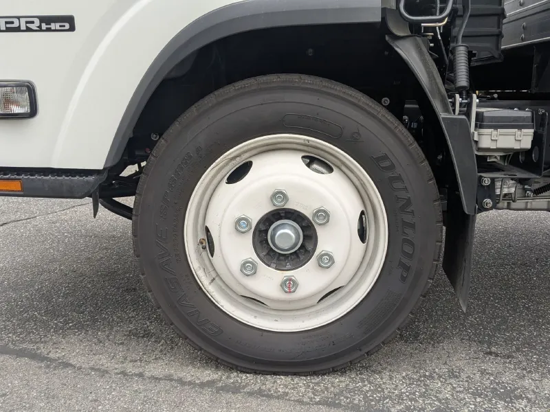 2026 Isuzu NPR-HD