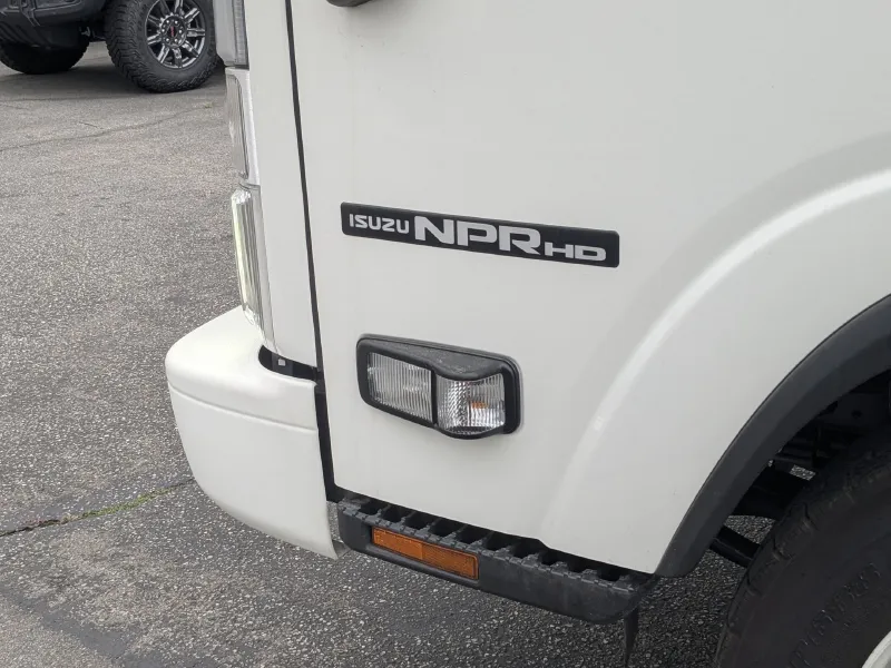2026 Isuzu NPR-HD