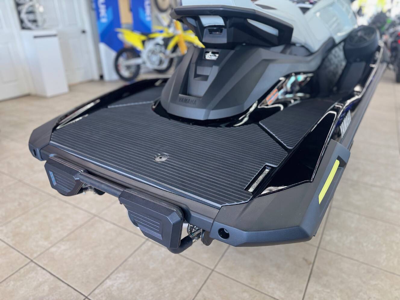 A photo of this 2026 Yamaha WAVERUNNER VX CRUISER HO W/AUDIO