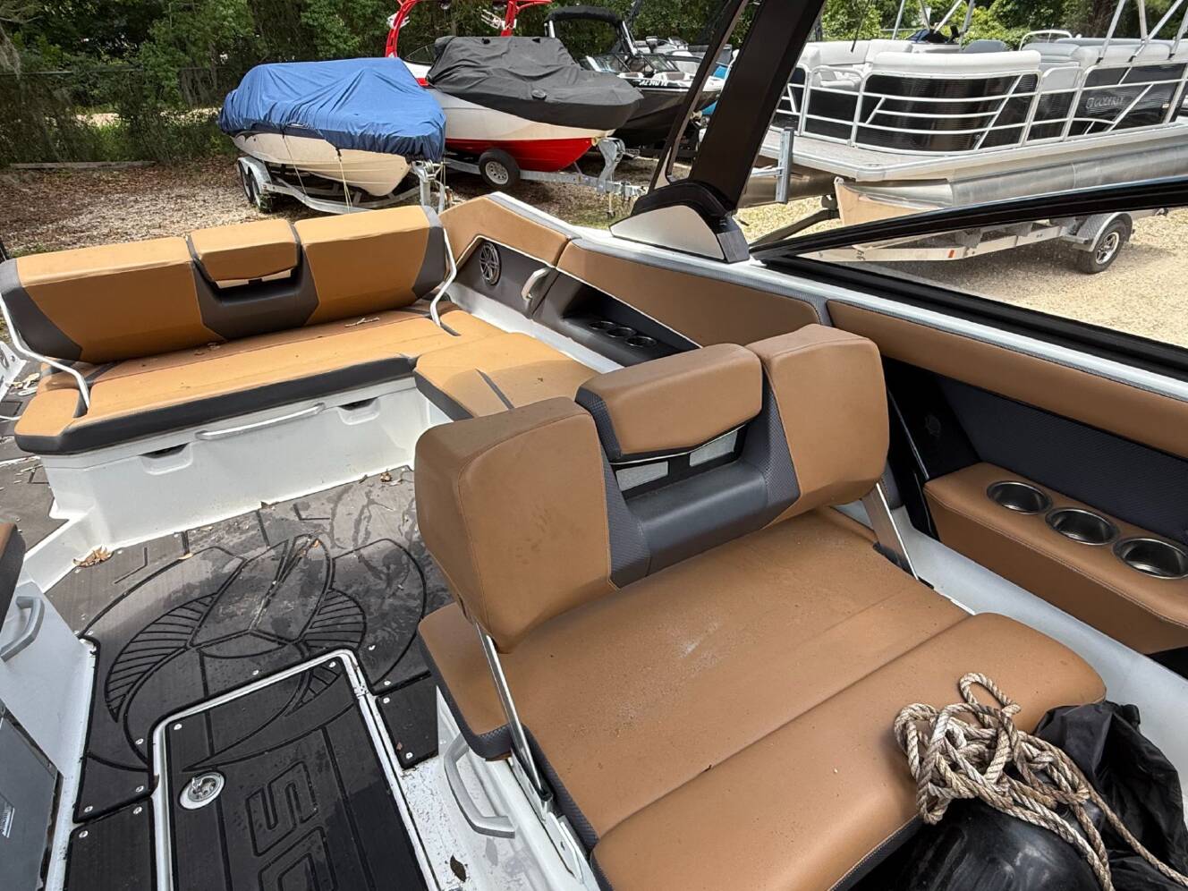 A photo of this 2021 Scarab 285 ID