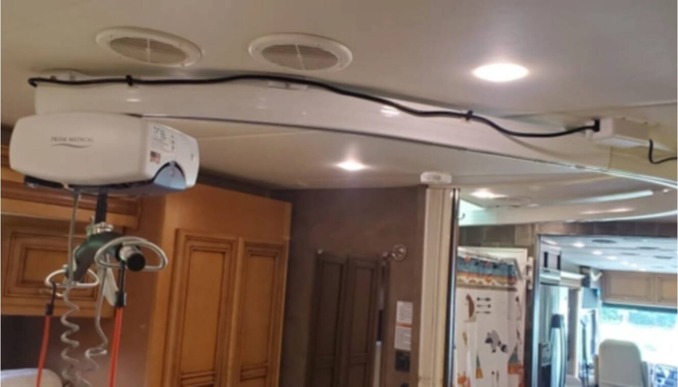A photo of this 2014 Newmar CANYON STAR 3911
