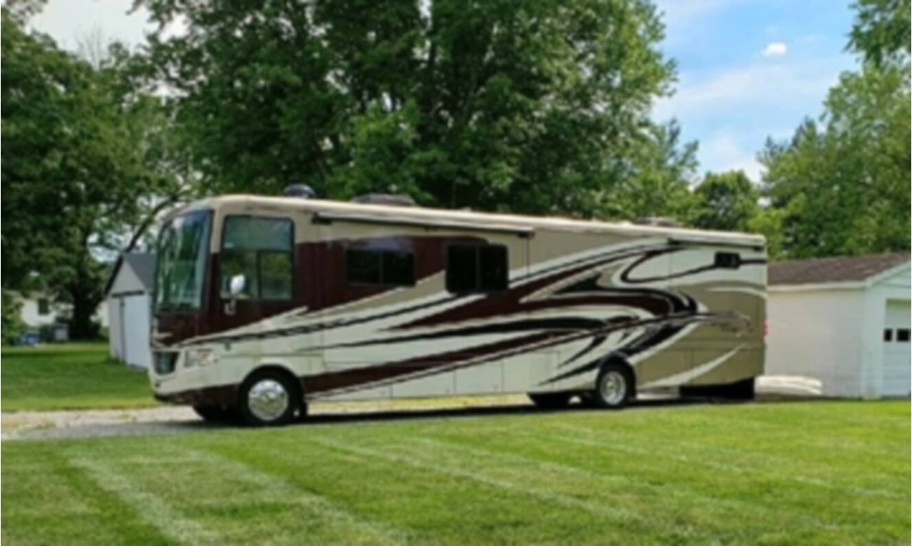 A photo of this 2014 Newmar CANYON STAR 3911