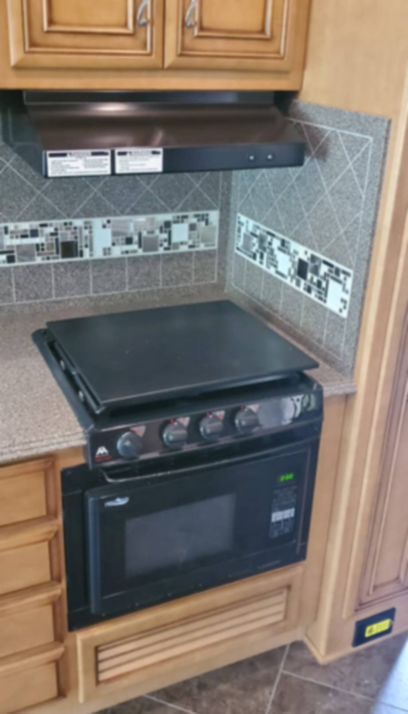A photo of this 2014 Newmar CANYON STAR 3911