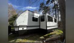 2020 Winnebago MINNIE 2701RBS RV