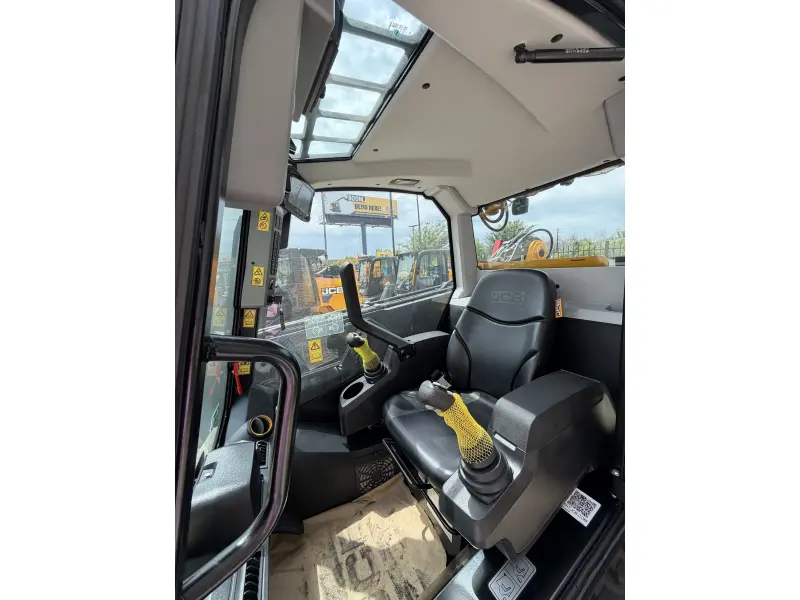 2026 JCB 3TS-8T
