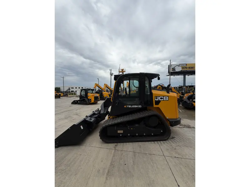 2026 JCB 3TS-8T