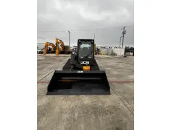 2025 JCB 300T CAB A/C