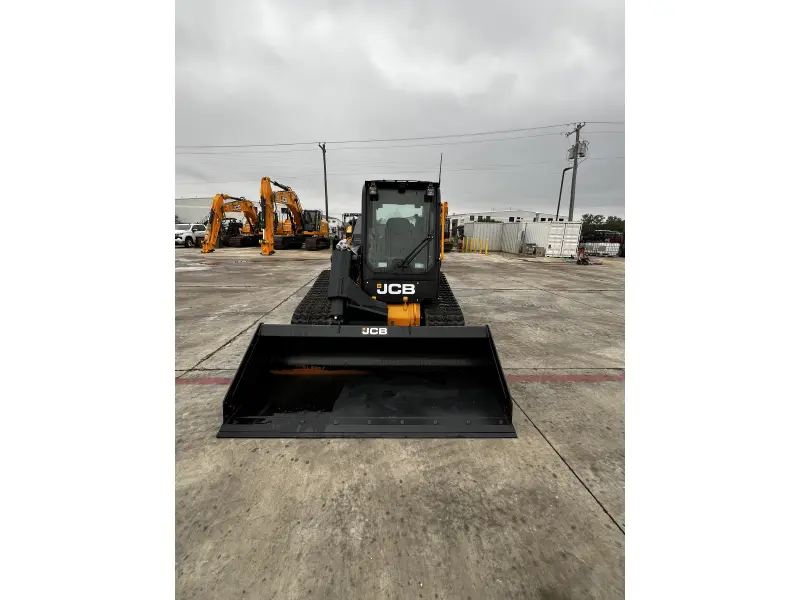 2025 JCB 300T CAB A/C