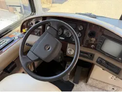 2001 FLEETWOOD DISCOVERY 37U