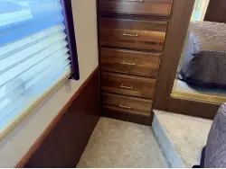 2001 FLEETWOOD DISCOVERY 37U