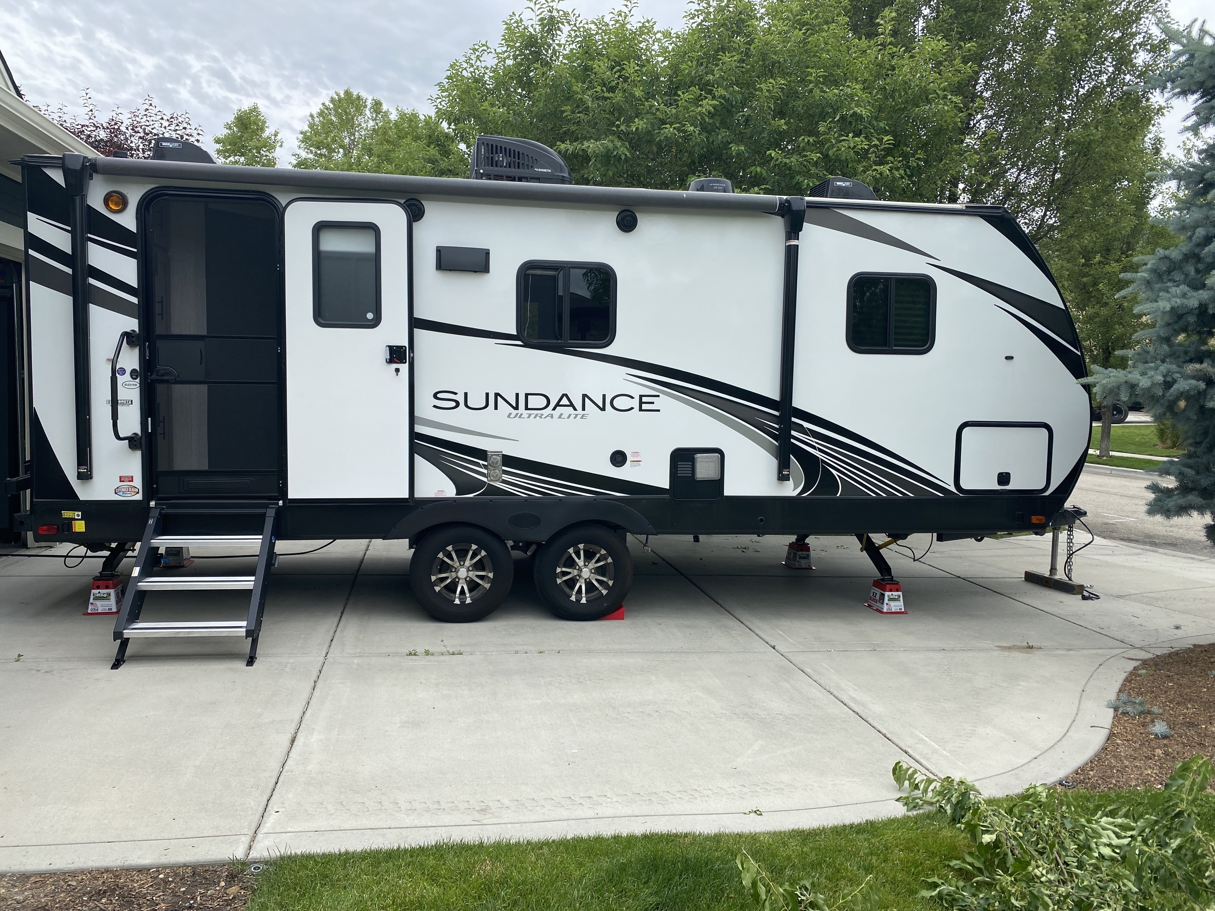2020 Heartland SUNDANCE ULTRA LITE 221RB RV