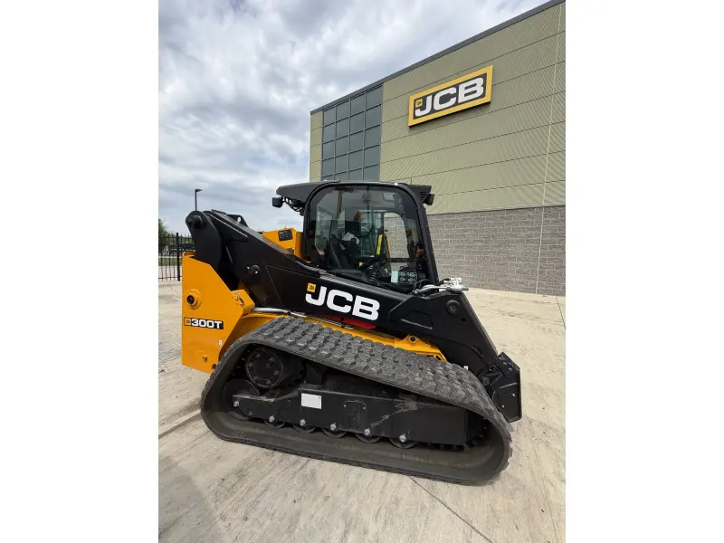 2025 JCB 300T