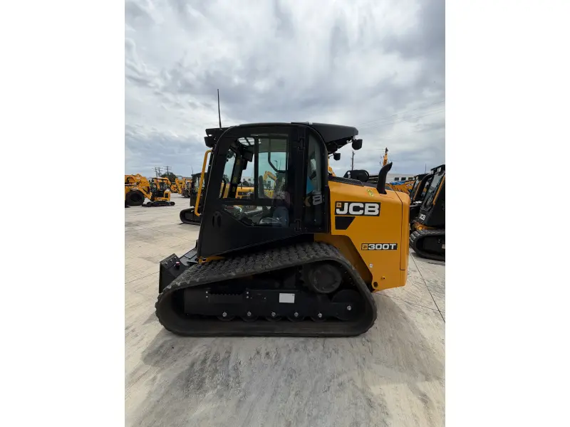 2025 JCB 300T