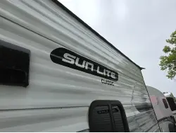 2023 SUNSET PARK RV SUN LITE 18RD