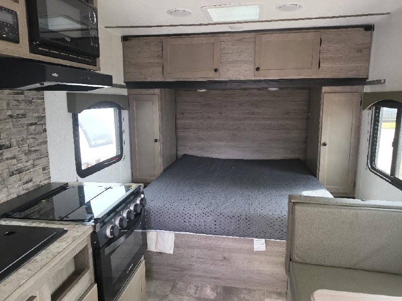 2023 SUNSET PARK RV SUN LITE 18RD