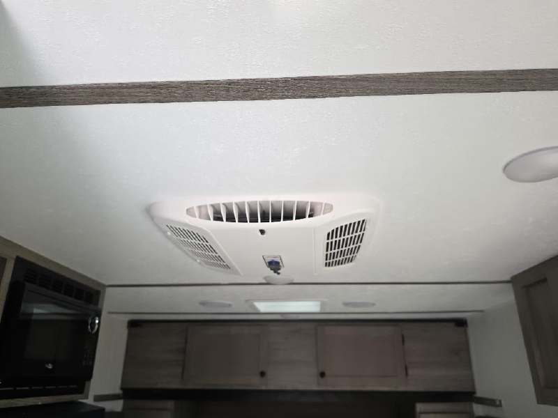2023 SUNSET PARK RV SUN LITE 18RD