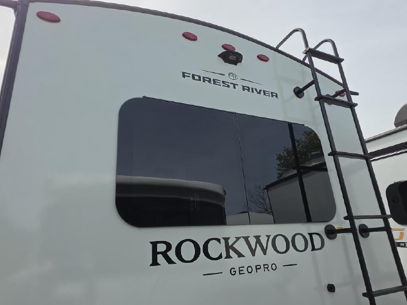 2026 FOREST RIVER Rockwood 15TB
