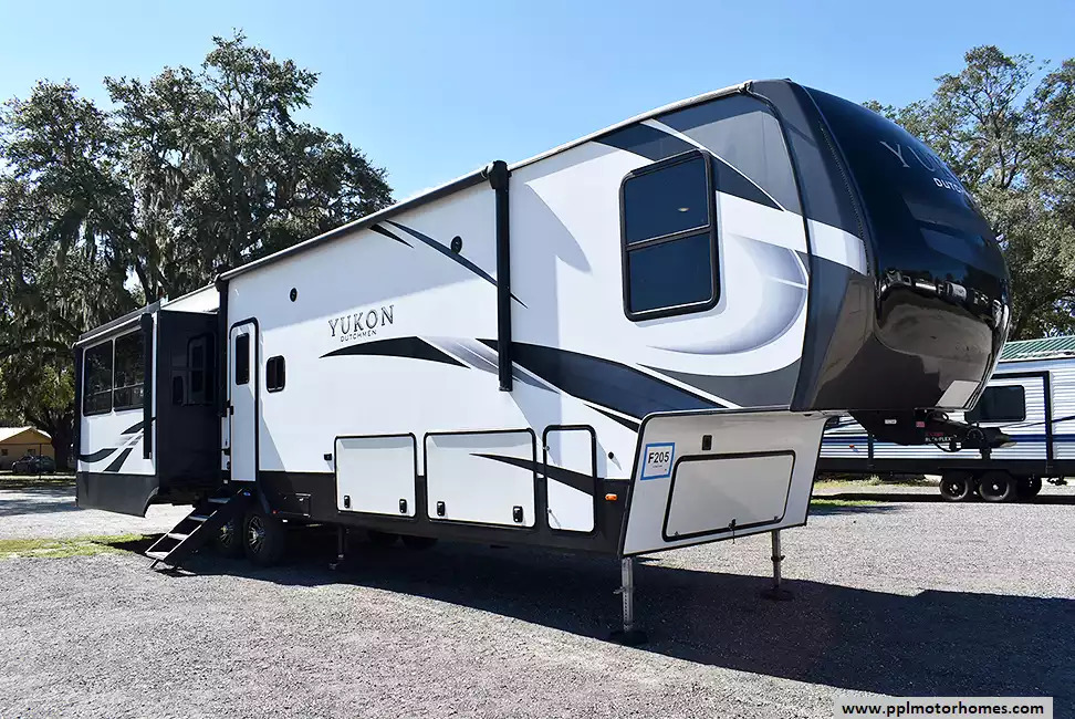 2022 Dutchmen Yukon 410RD in summerfield FL