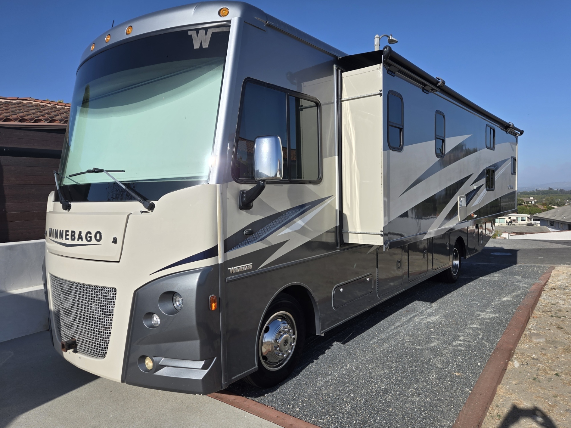 2020 Winnebago VISTA 31B RV