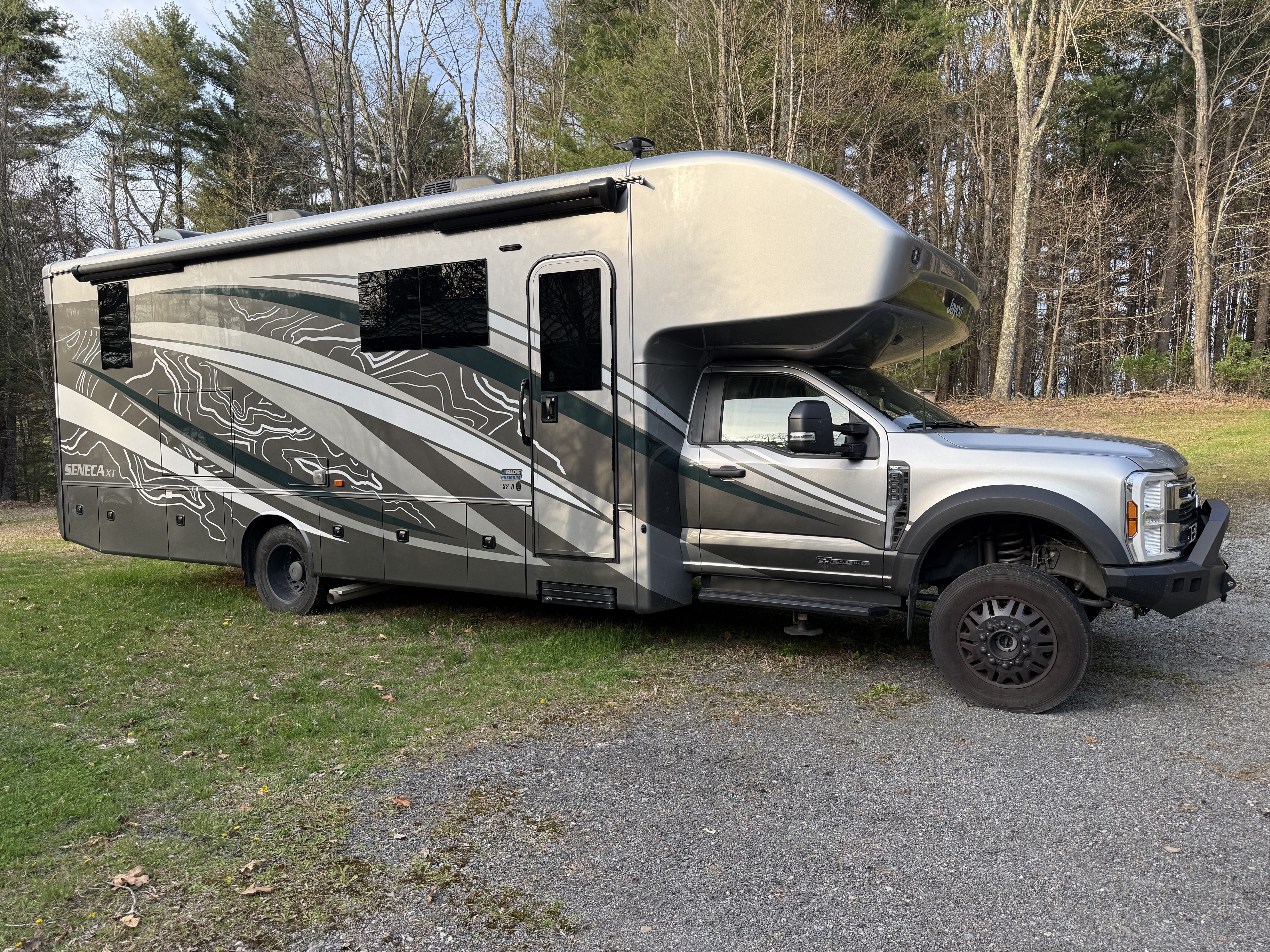 2025 Jayco SENECA XT 32U RV