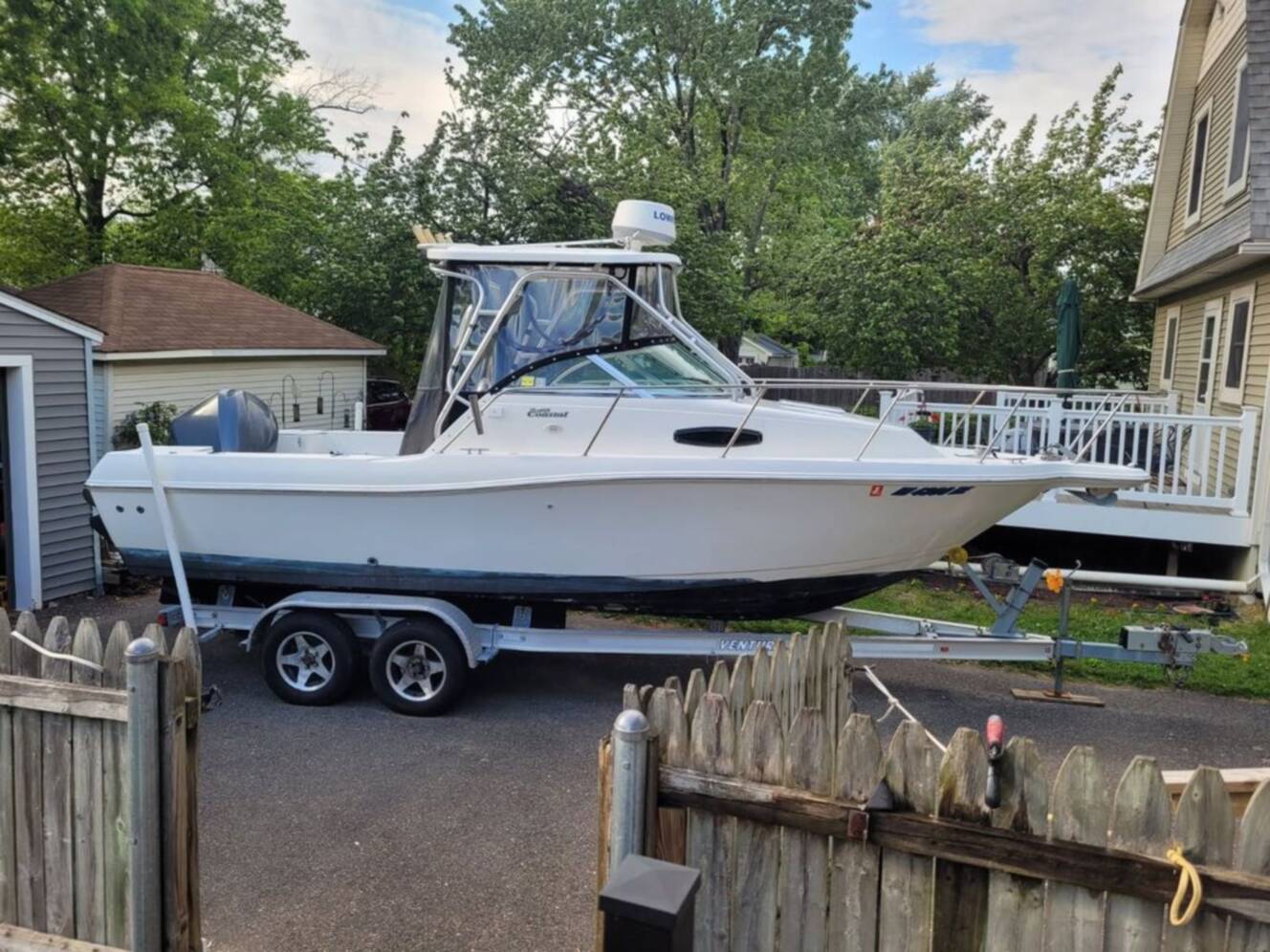 A photo of this 2003 Wellcraft 240 Coastal