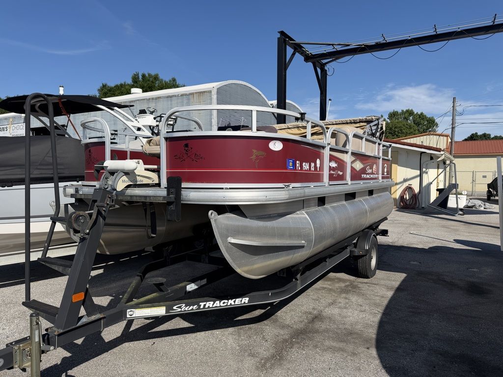2018 Sun Tracker BASS BUGGY® 18 DLX in fort walton beach FL
