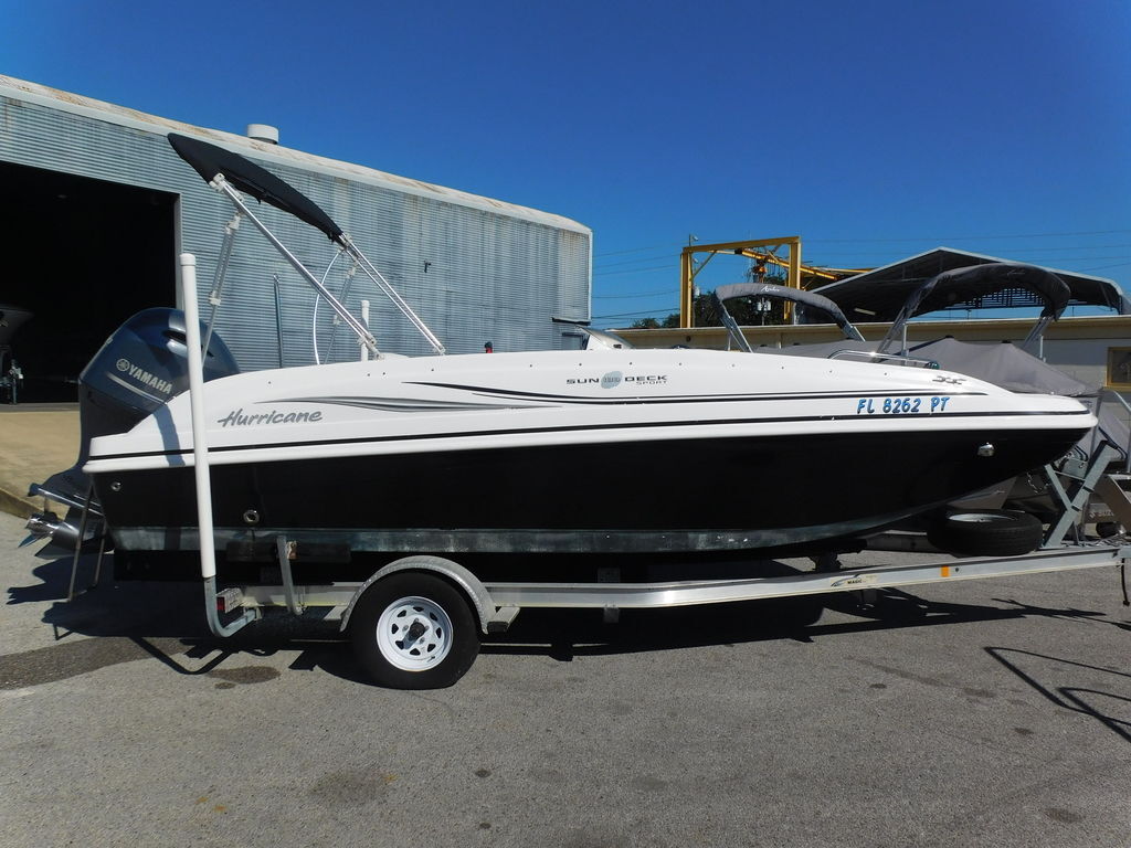 2014 Hurricane SS 188 OB Deck Boat boat