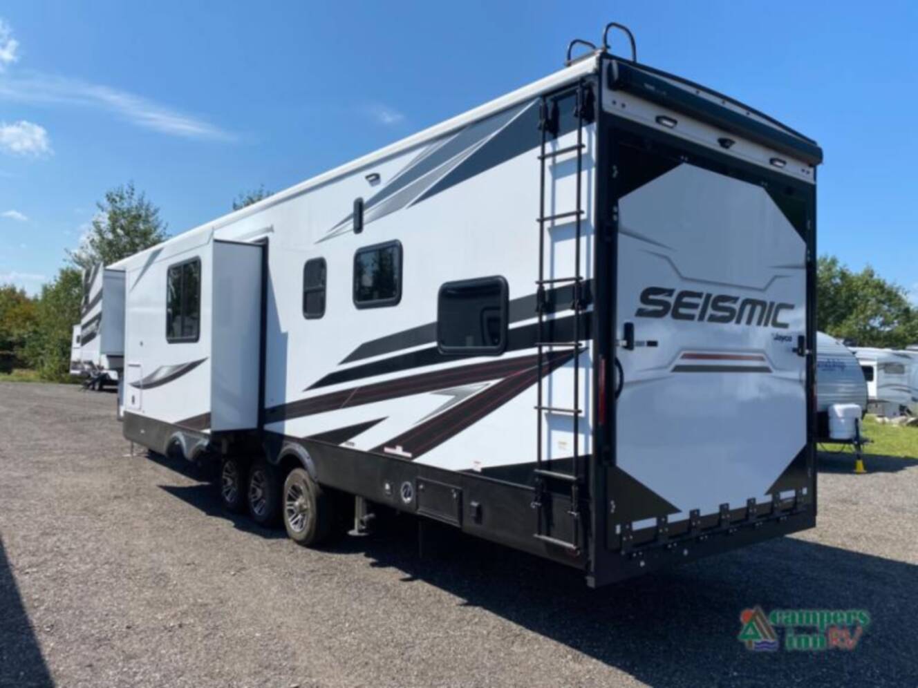 A photo of this 2026 Jayco Seismic 395