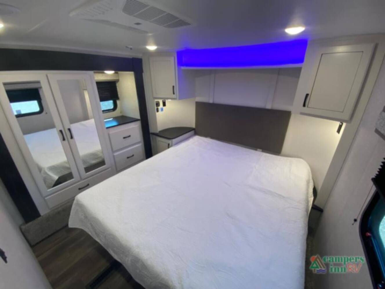 A photo of this 2026 Jayco Seismic 395