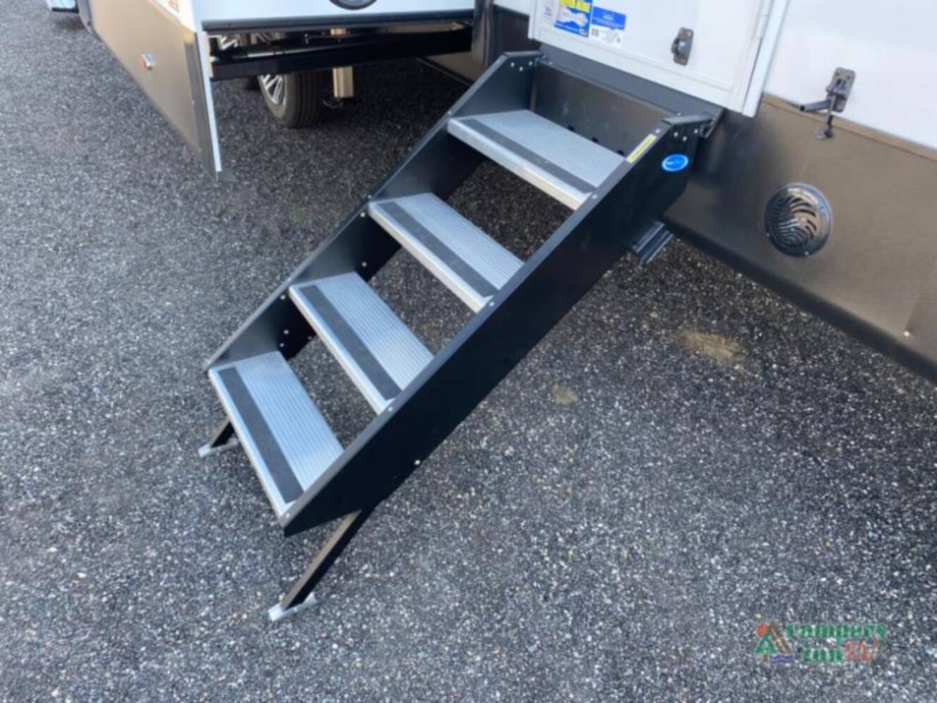 A photo of this 2026 Jayco Seismic 395