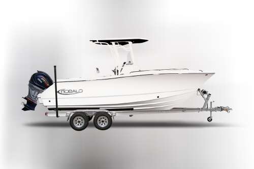 2027 Robalo 232 Explorer R242EX in holden ME