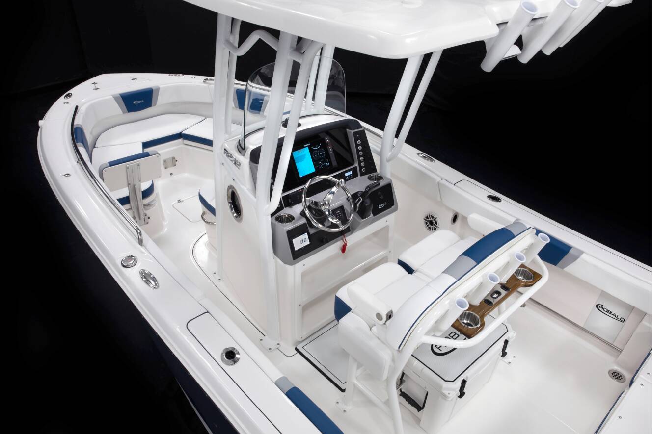 A photo of this 2027 Robalo 232 Explorer