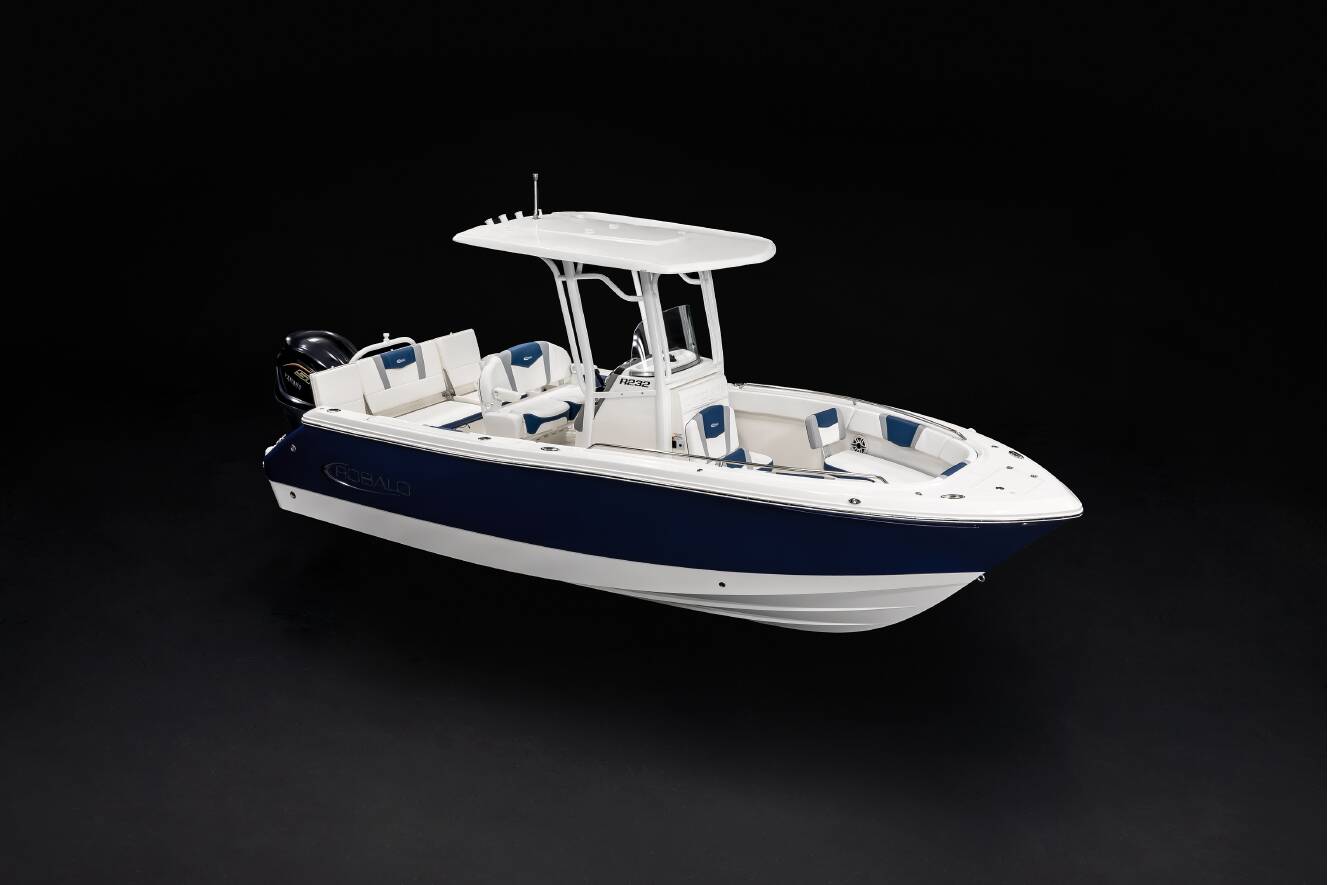 A photo of this 2027 Robalo 232 Explorer