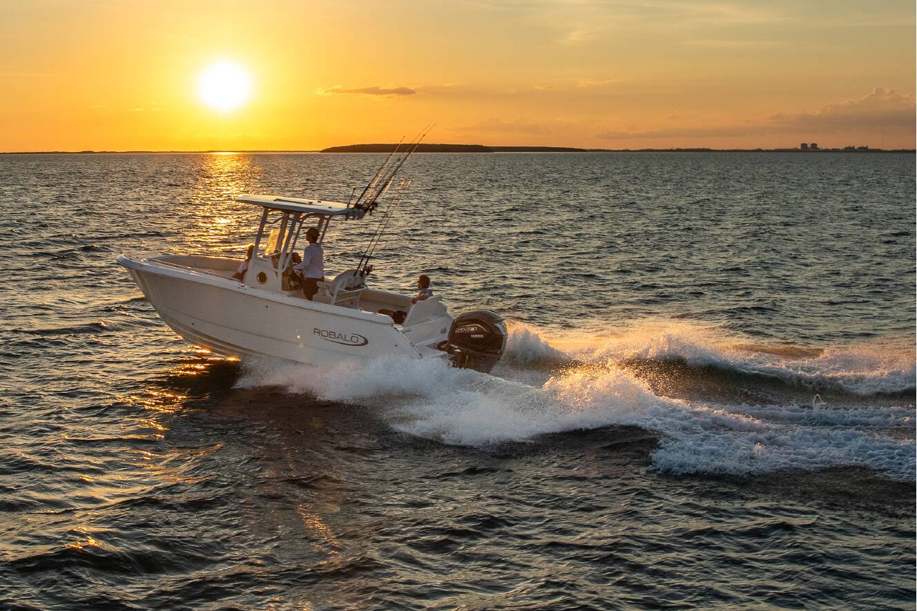 A photo of this 2027 Robalo 232 Explorer