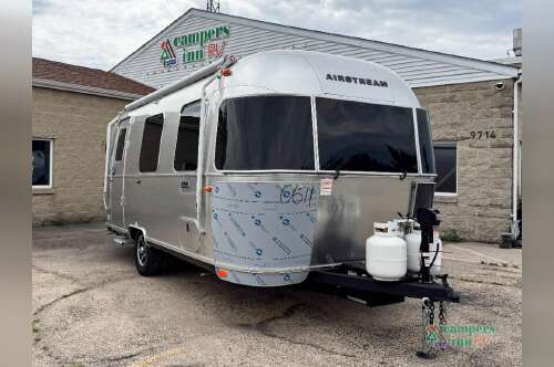 2027 Airstream Caravel 22FB in naperville IL