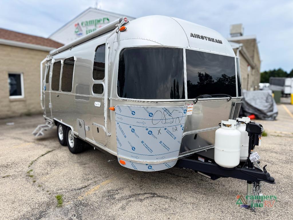 2027 Airstream Flying Cloud 23FBT 23FB TWIN in naperville IL