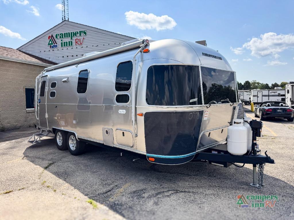 2027 Airstream Flying Cloud 25FBT in naperville IL
