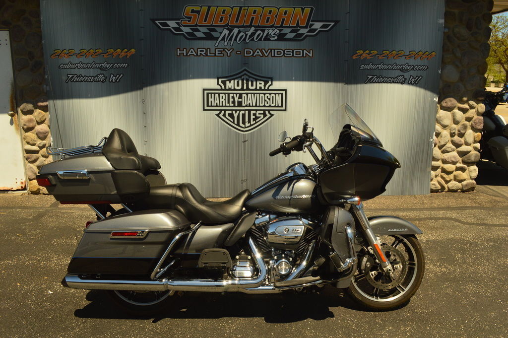 Gray Harley-Davidson Road Glide Motorcycles For Sale Near Ormond