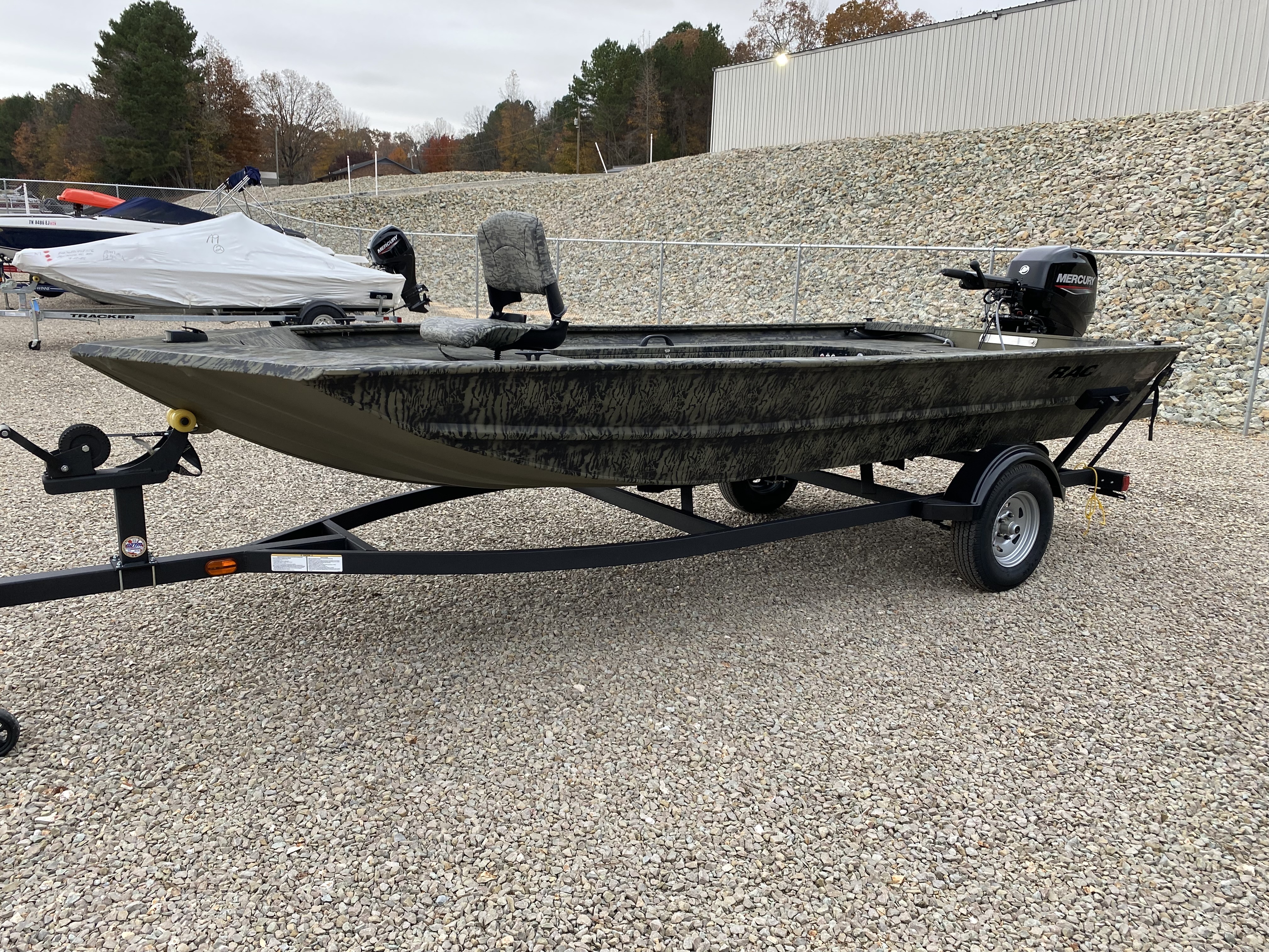 2026 Tracker Boats Grizzly® 1654 T Sportsman 2072 CC SPORTSMAN KICKER in lexington TN