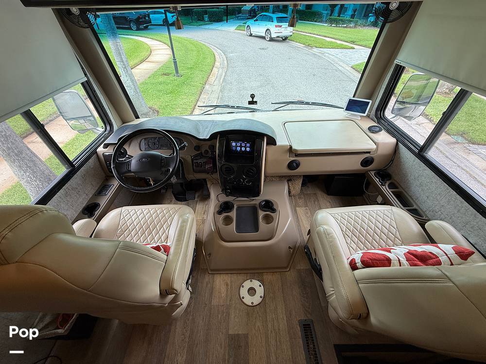 2017 Thor Motor Coach Outlaw 37RB in tampa FL
