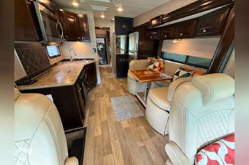 2017 Thor Motor Coach Outlaw 37RB in tampa FL