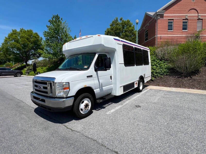 2016 FORD ECONOLINE in Harrisburg, PA
